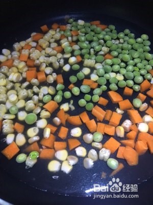 鸡胸肉炒三丁