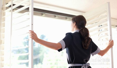 长时间坐在电脑旁边如何减少辐射