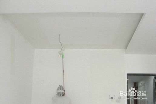 刮腻子前墙面怎么处理才好？