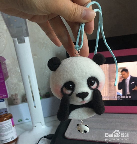 教你如何用羊毛制作熊猫挂件