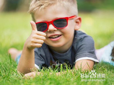 幼儿卫士教你几招，预防宝宝走丢