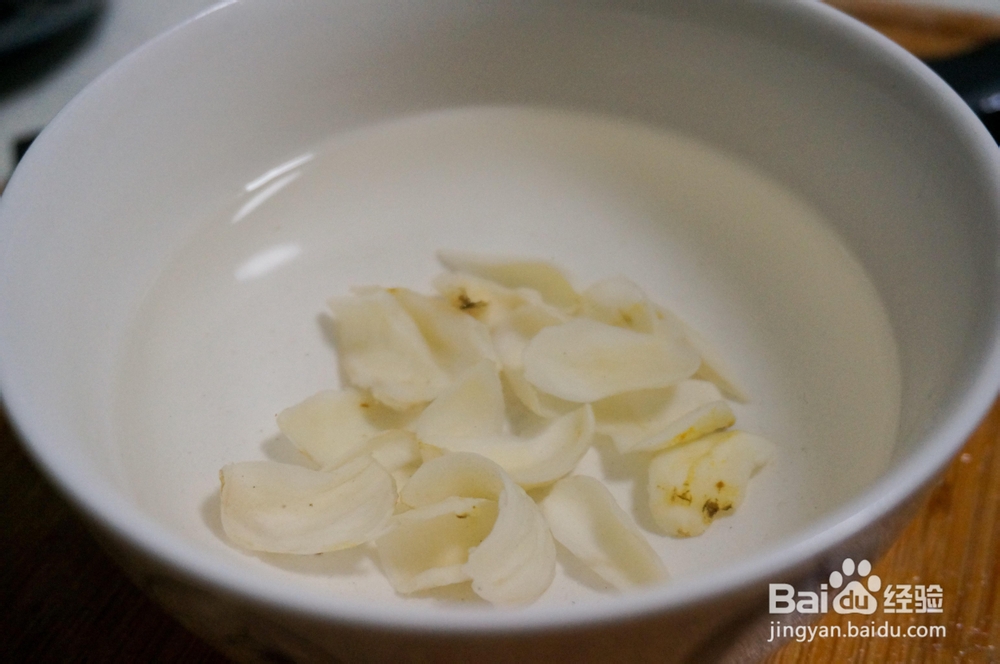 营养美味的金汤百合小米粥