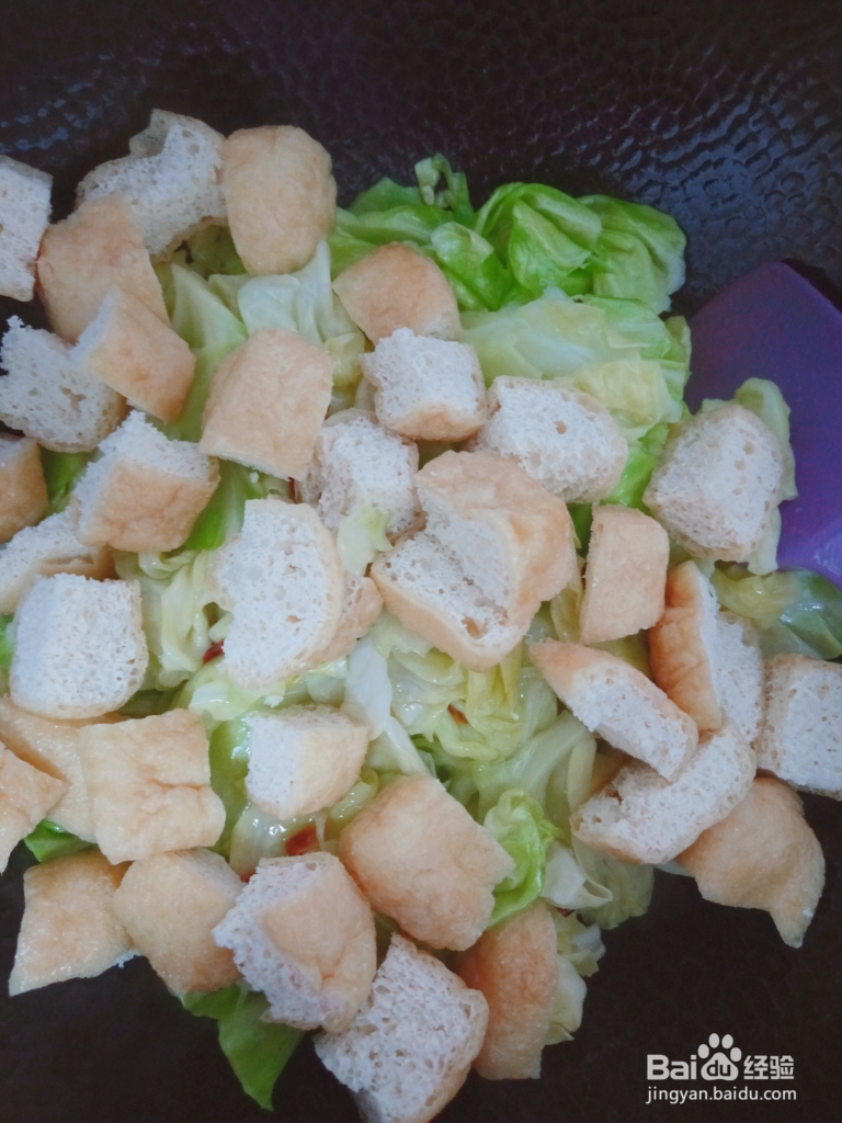 详细教你做油豆腐炒包菜