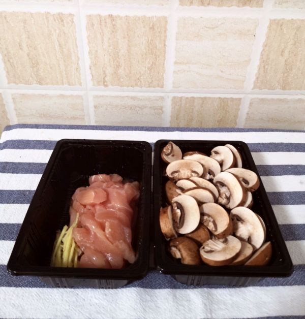 黑椒蒜香鸡肉蘑菇