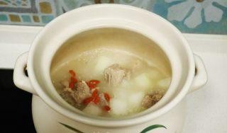 冬瓜排骨汤怎么做？