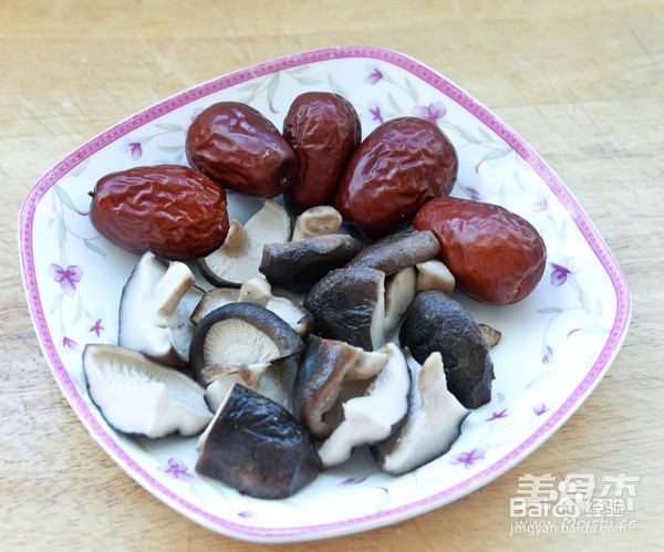 苏泊尔栗子炖笨鸡