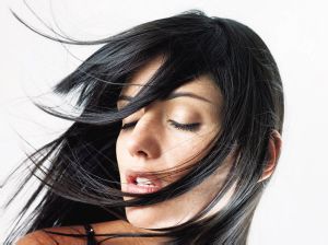 头发出油不用担心其实是内分泌在作怪