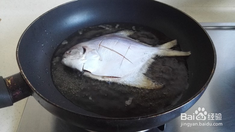 怎么做出美味的香煎鲳鱼