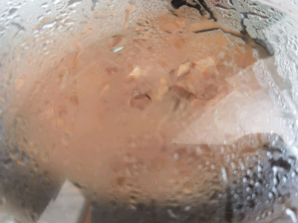 咸肉菌菇炖豆腐