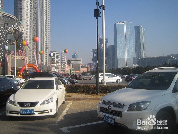 老年人在外出的时候怎样停车和驾驶