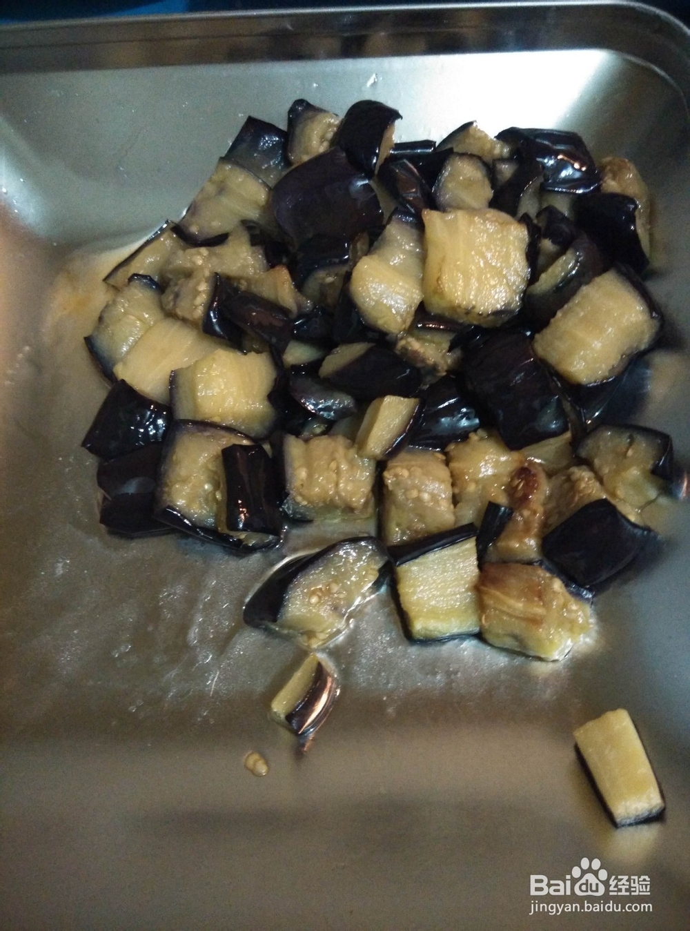 制作酸甜香辣的鱼香茄子