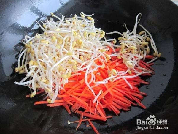 豆芽炒肉丝的做法