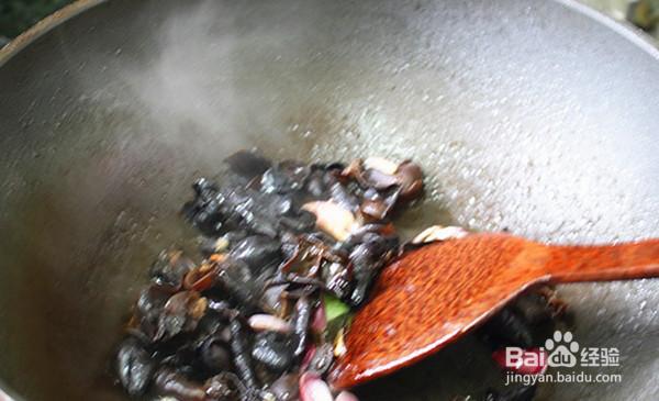 如何做有胃口的黄瓜鸡蛋炒木耳