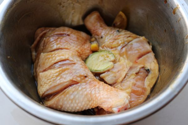 柠香葱油焗鸡腿