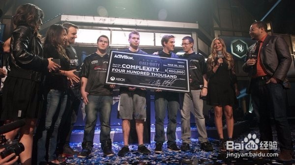 如何成为职业电竞玩家