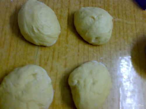 小号巨蛋牛奶面包