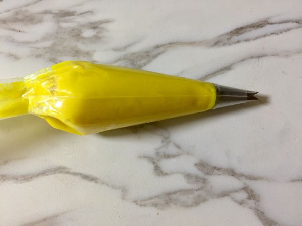 奥利奥向日葵纸杯蛋糕#美的FUN烤箱.焙有FUN儿#