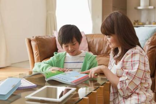 小学一年级为什么背弟子规我们的教育怎么了