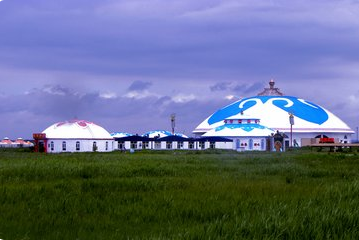 我国各地的传统居民各有特色，请你列举几种吧。
