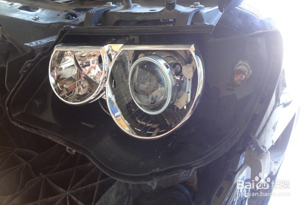 湛江道声音响改装 爱丽舍改Q5双光透镜 明亮双眼