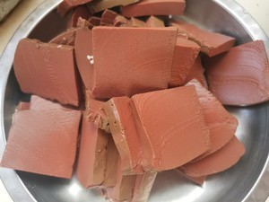 炒鸭血的做法