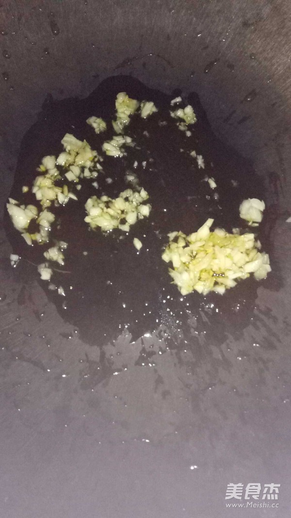 木耳炒白菜的做法