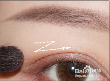 日常温柔眼妆的化妆技巧
