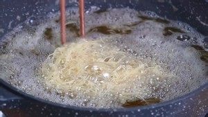 香甜土豆松制作过程