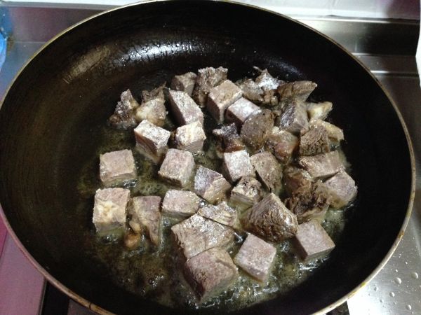 咖喱牛肉盖浇饭