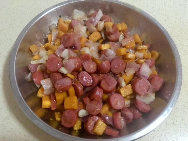 洋葱香肠芝士南瓜派