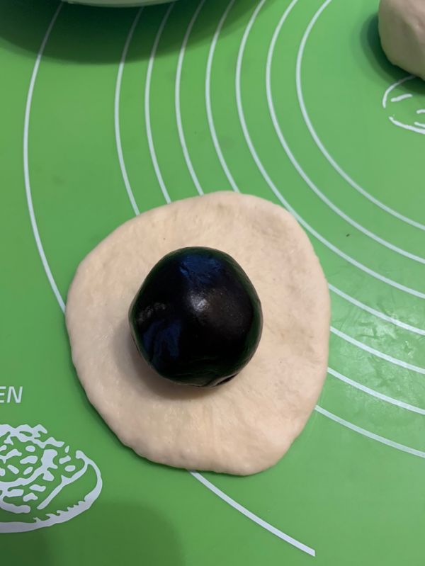 枣泥蛋黄小餐包
