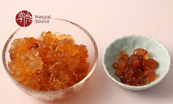 皂角米桃胶红枣炖奶