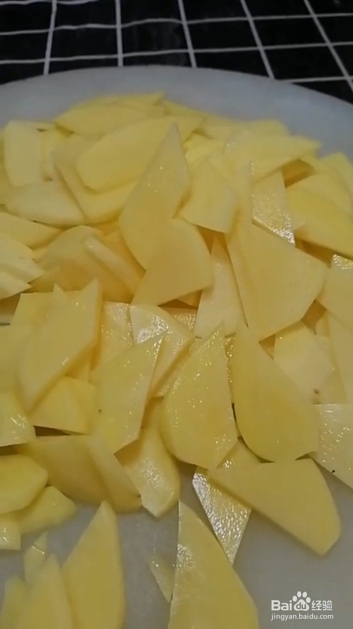 超级无敌下饭好吃的土豆片要怎样做