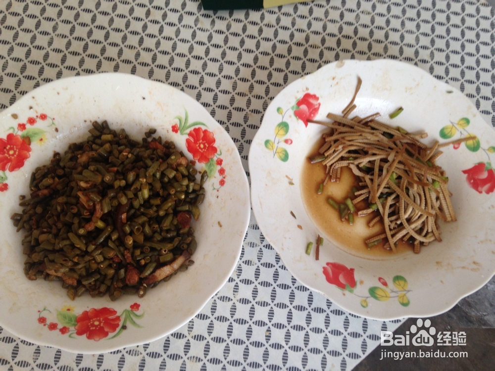 酸豆角炒米饭的做法