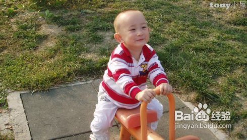 六一给孩子的礼物--营养丰富的坚果面包