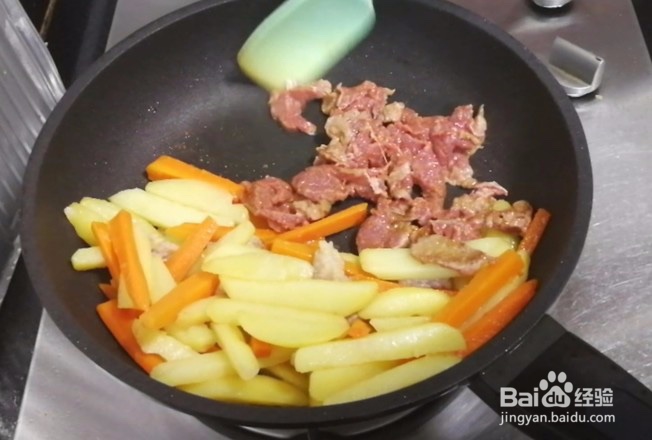 牛肉炖土豆炖做法