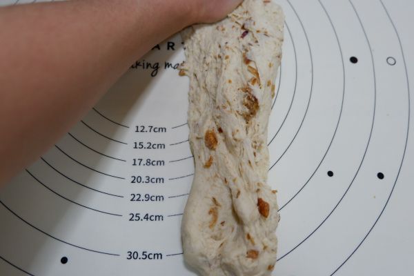 全麦油葱酥软欧面包