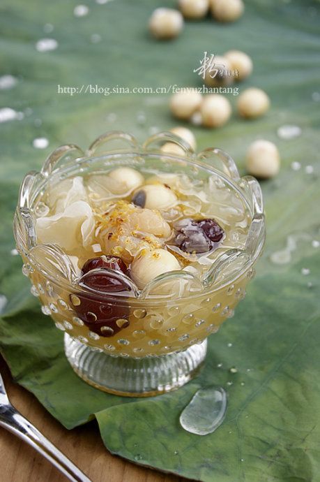 莲子红枣雪耳羹