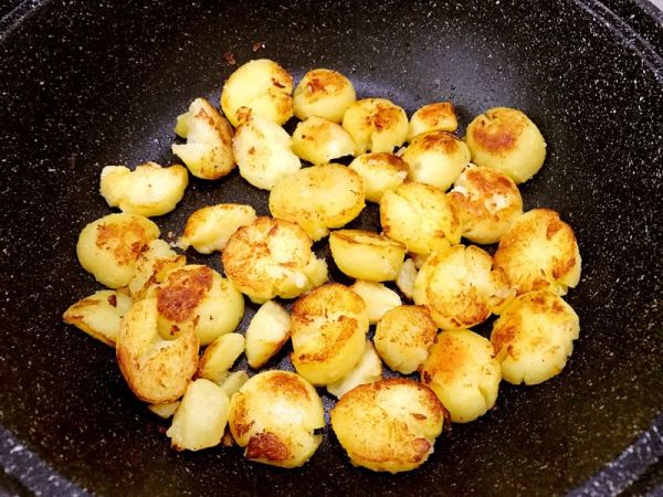 孜然锅巴小土豆