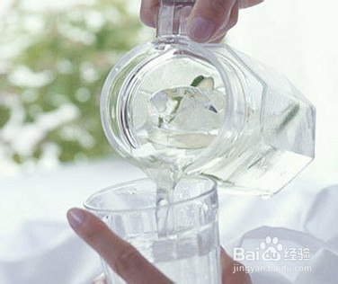 如何使自己的皮肤变得白皙水嫩?护肤小常识?