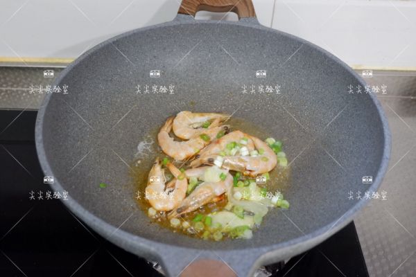大虾白菜炖豆腐