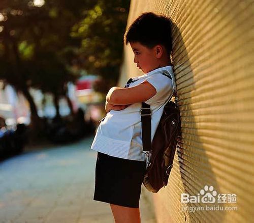 <b>专家称男孩在小学阶段开始焦虑家长要要预防</b>