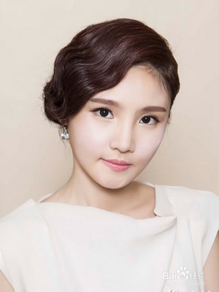 OL风新娘清新淡雅扎发