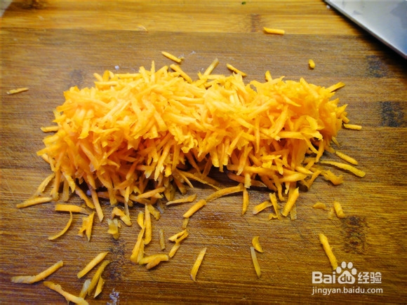 胡萝卜拌金针菇