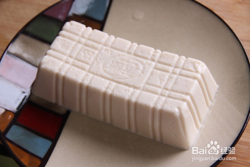 肉松皮蛋拌豆腐的做法