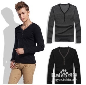 秋冬的男人应该穿什么：[1]V领T恤加休闲裤