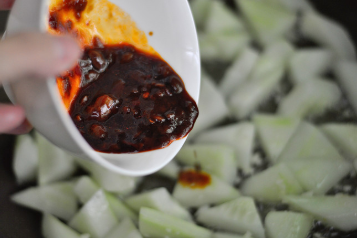 爽口下饭菜——酱汁老黄瓜