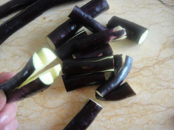 椒香蒜蓉蒸茄条