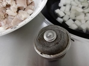 健康养生佳品清炖羊肉白萝卜的做法