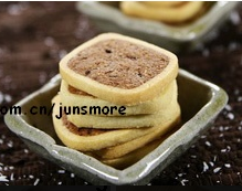 朗姆葡萄椰蓉方块饼干